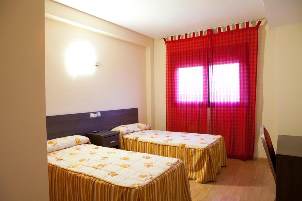 Cariñena Hotel Casa Marzo חדר תמונה